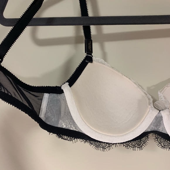 Victoria's Secret Dream Angels Demi Lace Bra 32A - Picture 10 of 14